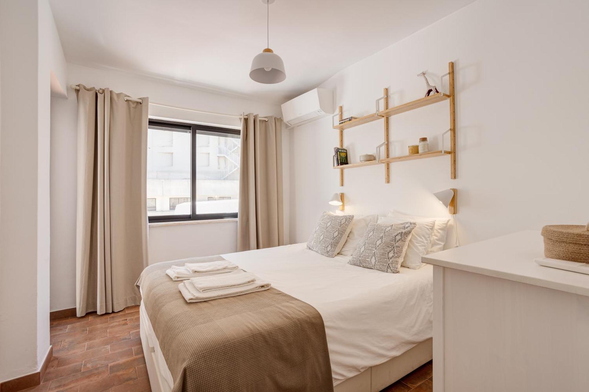 Moradia Tradicional No Centro A 100m Da Holiday home Monte Gordo