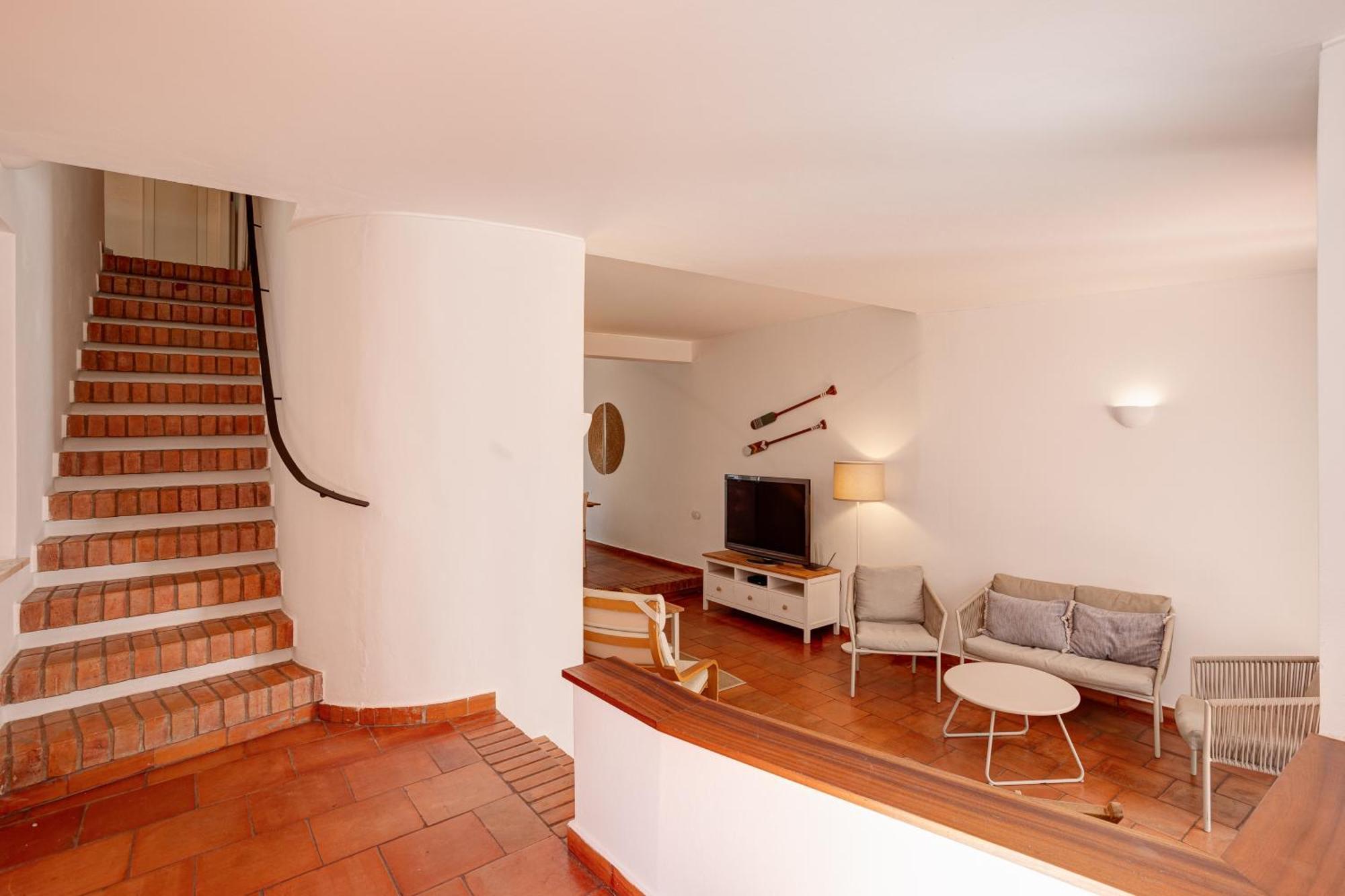 Holiday home Moradia Tradicional No Centro A 100m Da Monte Gordo